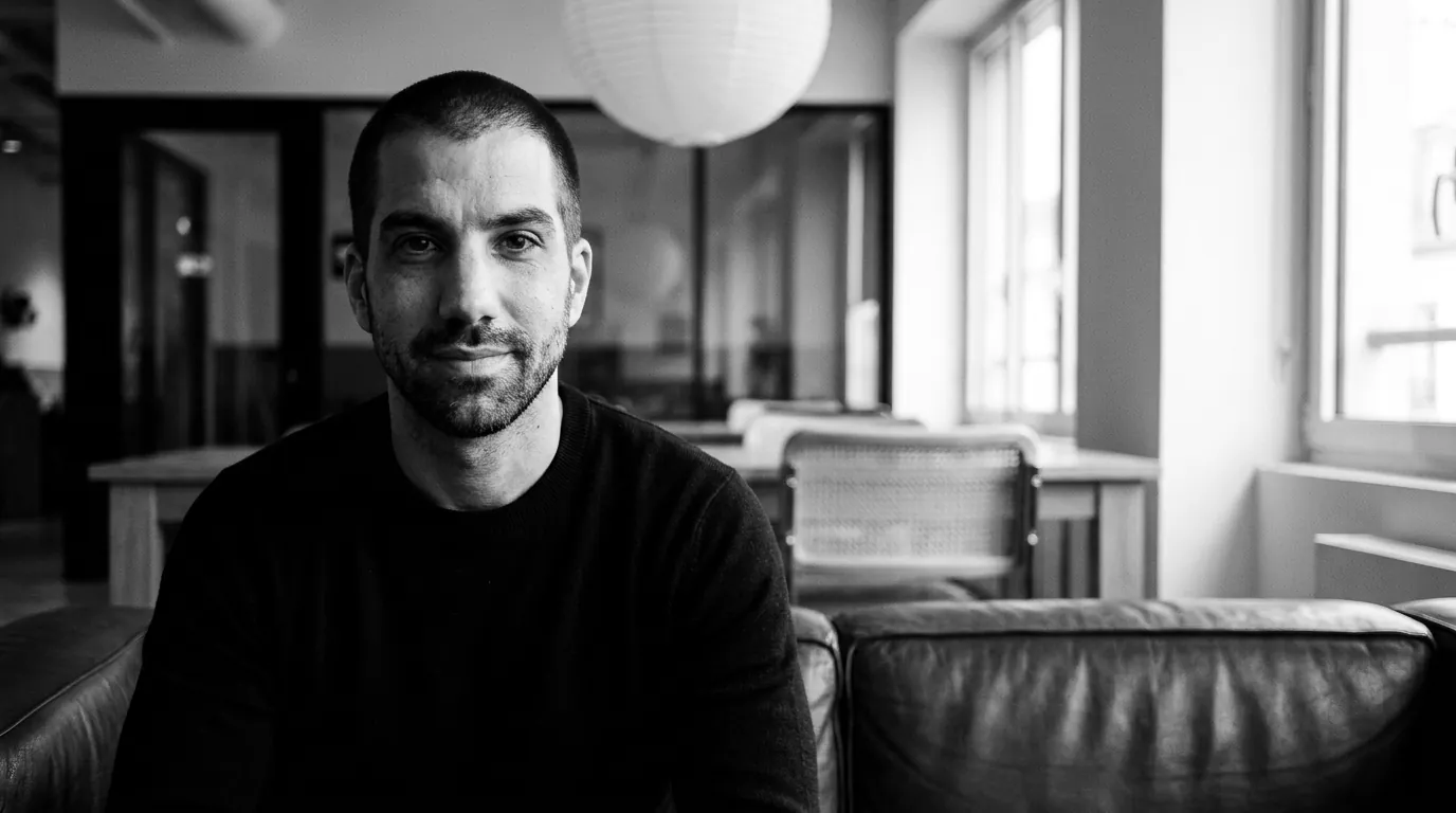 Maxime Champoux, lounge setting